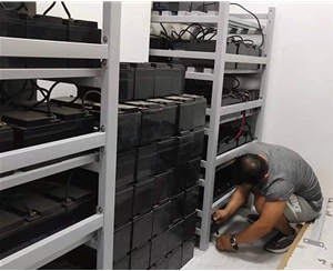 太原廣播臺播控中心模塊化UPS更換電池
